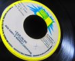画像2: Bill Withersカバー/ジャマイカ原盤★BOB ANDY & MARCIA GRIFFITHS-『LEAN ON ME』 (2)